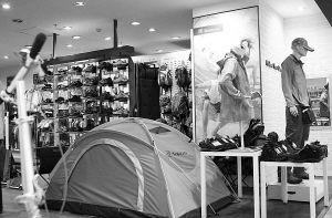 清明踏青熱催生戶外用品消費潮，春游經濟釋放市場活力